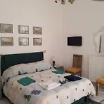 Miracoletti38 Гостевой дом 3*