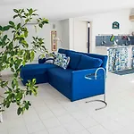 Miracoletti38 Гостевой дом Неаполь
