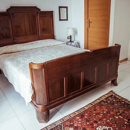 Miracoletti38 Pensjonat 2*